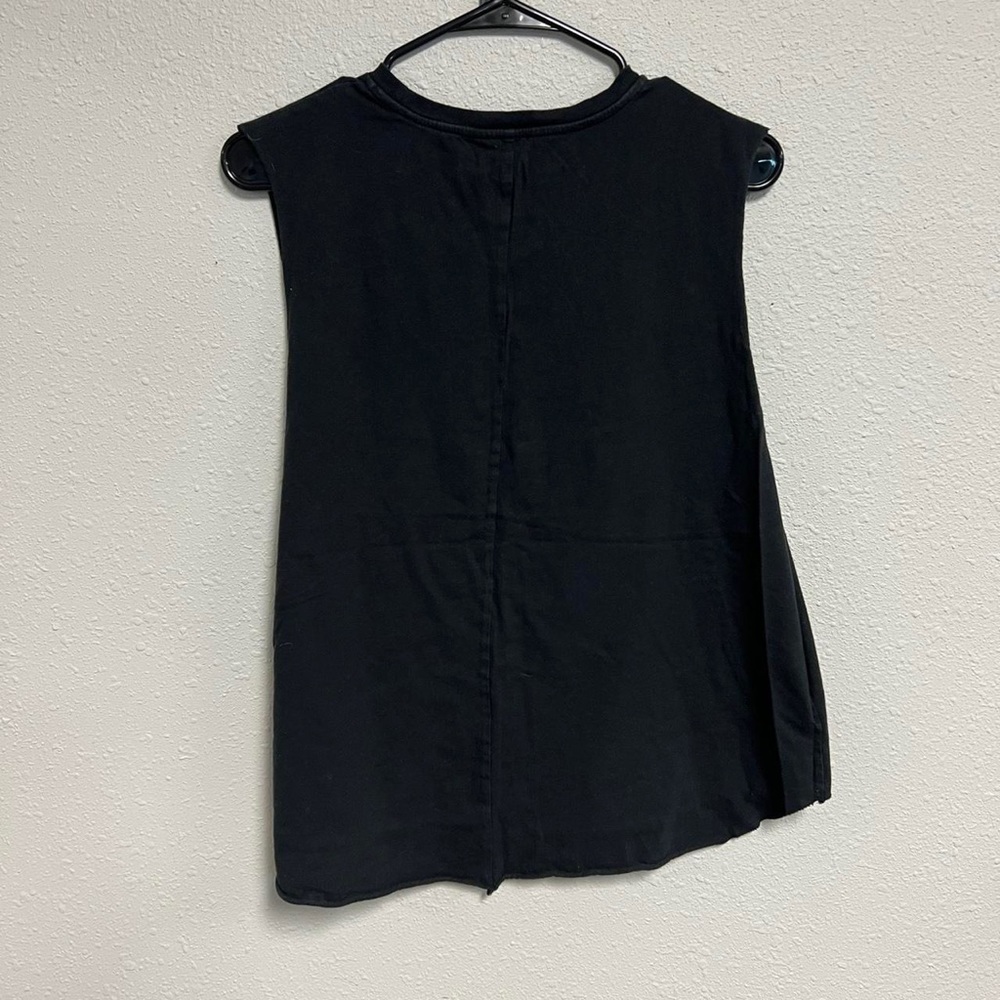 H&M ~ Cut Tank - Picture 2 of 3